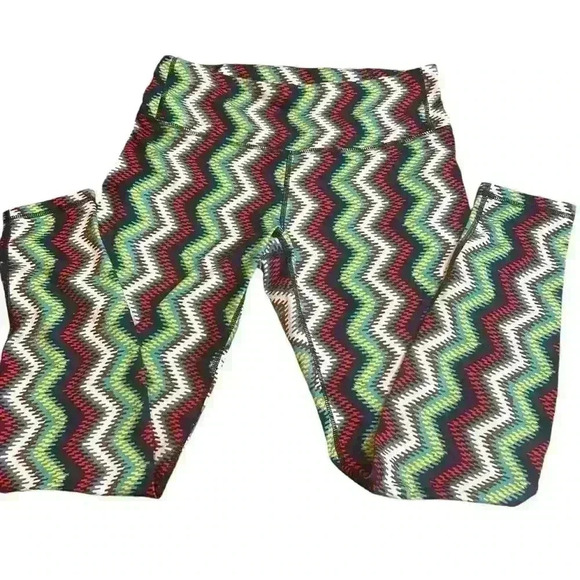 Patagonia women’s Centered zigzag leggings yoga running crop Size Medium - Picture 1 of 4